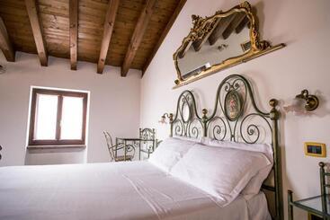 هتل E Locanda La Bastia