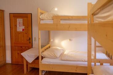 هتل & Hostel Sandwirt