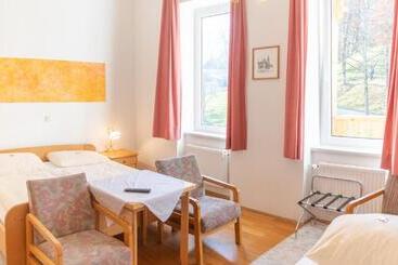 هتل & Hostel Sandwirt