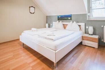 هتل Kärntnerhof Velden By S4y