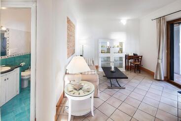 ホテル Tenuta Del Poggio Antico