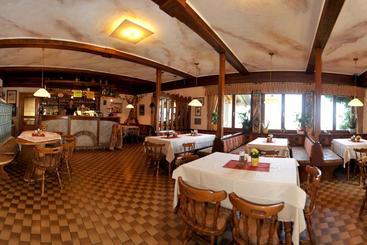 پانسیون Gasthof Waldemar