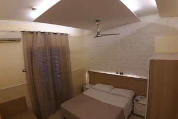 هتل Albergo Viola