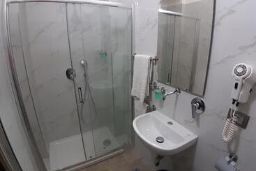 هتل Albergo Viola