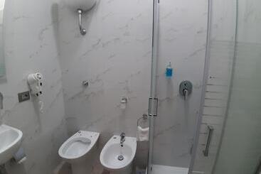 هتل Albergo Viola