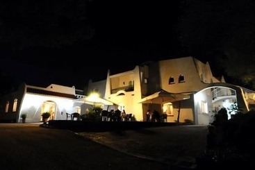 هتل Villa Cedrino