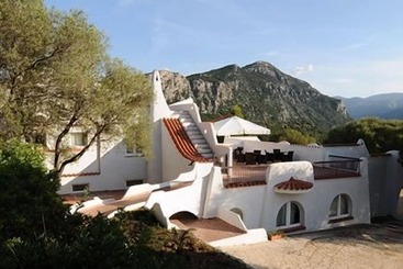 هتل Villa Cedrino