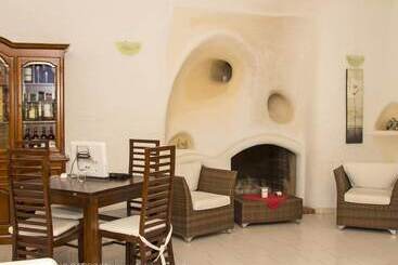 هتل Villa Cedrino
