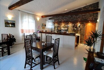 هتل Villa Cedrino