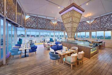 De Vins Sky Hotel Seminyak