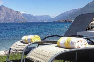 هتل Du Lac   Relax Attitude