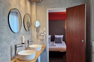 هتل L Hôtel Bristol