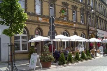 هتل Pension Grüne Linde
