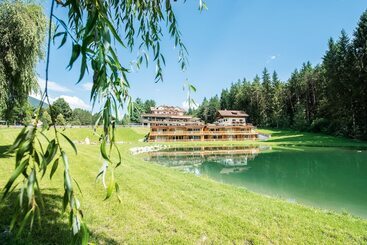 هتل Weiher Green Lake
