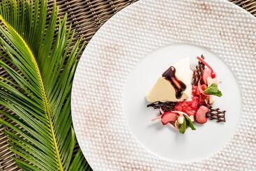 هتل Weinegg Wellviva Resort