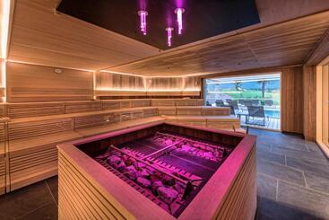 هتل Weinegg Wellviva Resort