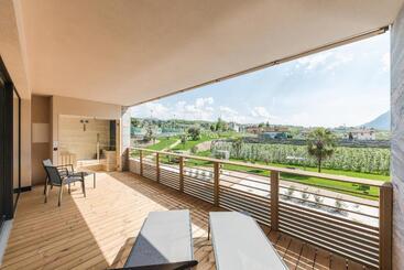 هتل Weinegg Wellviva Resort