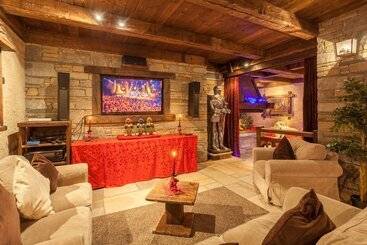 Park Chalet Village
