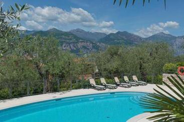 Villa Due Leoni Residence