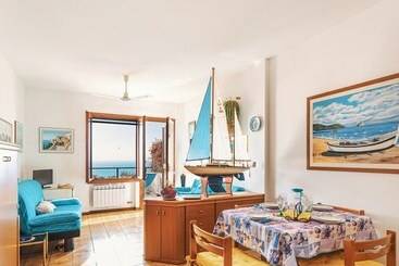 Una Terrazza Sul Golfo Di Ospedaletti By Wonderful Italy - Ospedaletti