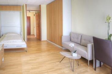 هتل Kemnater Hof Apartments