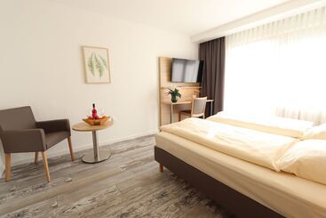 هتل Kemnater Hof Apartments