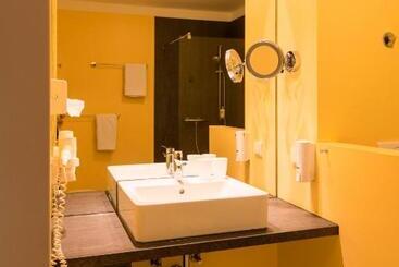 هتل Thermalis   Das Boardinghouse Im Kurpark Bad Hersfeld