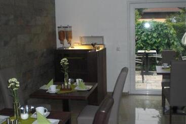 Villa Rosa