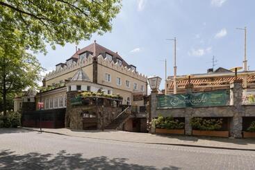 Wirtshaus & Hotel Landsknecht