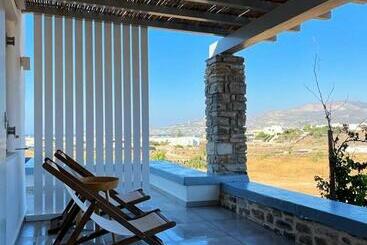 2 Bedrooms House With Sea View And Enclosed Garden At Antiparos 1 Km Away From The Beach - Antiparos