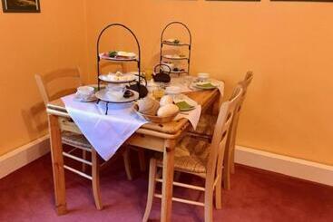 تختخواب و صبحانه Pension Villa Gisela