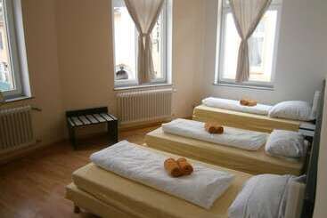 هتل Gz Hostel Königswinter