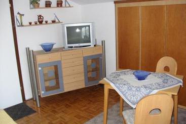 هتل Haus Viol