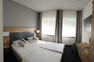 בית מלון כפרי Hirsch Günzburg