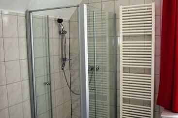 هتل Pension Haus Saarland