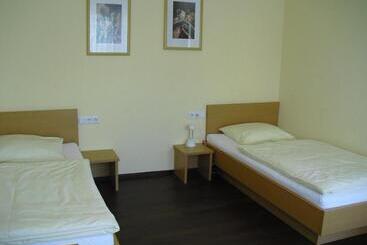 پانسیون Boardingroom