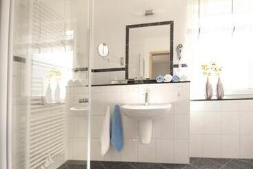 هتل & Ferienappartements Edelweiss