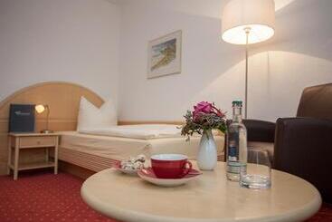 هتل & Ferienappartements Edelweiss