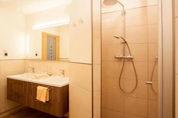هتل & Ferienappartements Edelweiss