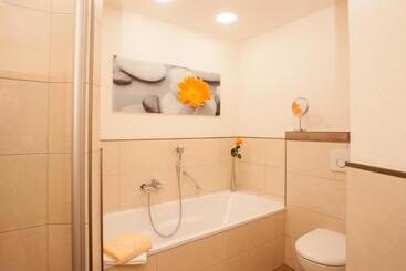 هتل & Ferienappartements Edelweiss