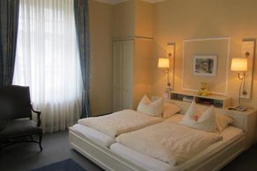 펜션 Historischer Gasthof Kaisermühle   Hotel & Restaurant Viersen Zentrum