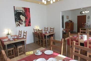 هتل Kaufhold   Haus Der Handweberei