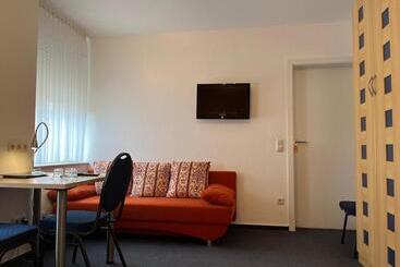 هتل Kaufhold   Haus Der Handweberei