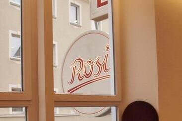 Отель Rosi