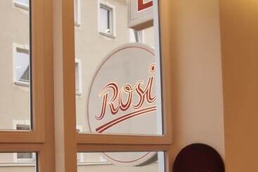 Отель Rosi