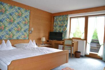 پانسیون Gasthof Adler