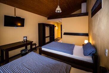 Roadcamp   American Motel & Sportsbar