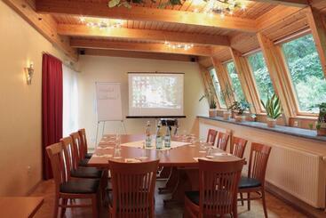 هتل Restaurant Zwergschlösschen