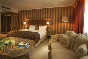 ホテル Spa & Golfresort Weimarer Land