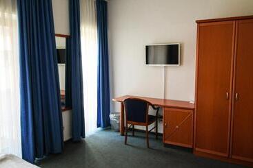 هتل Ahrberg Viertel